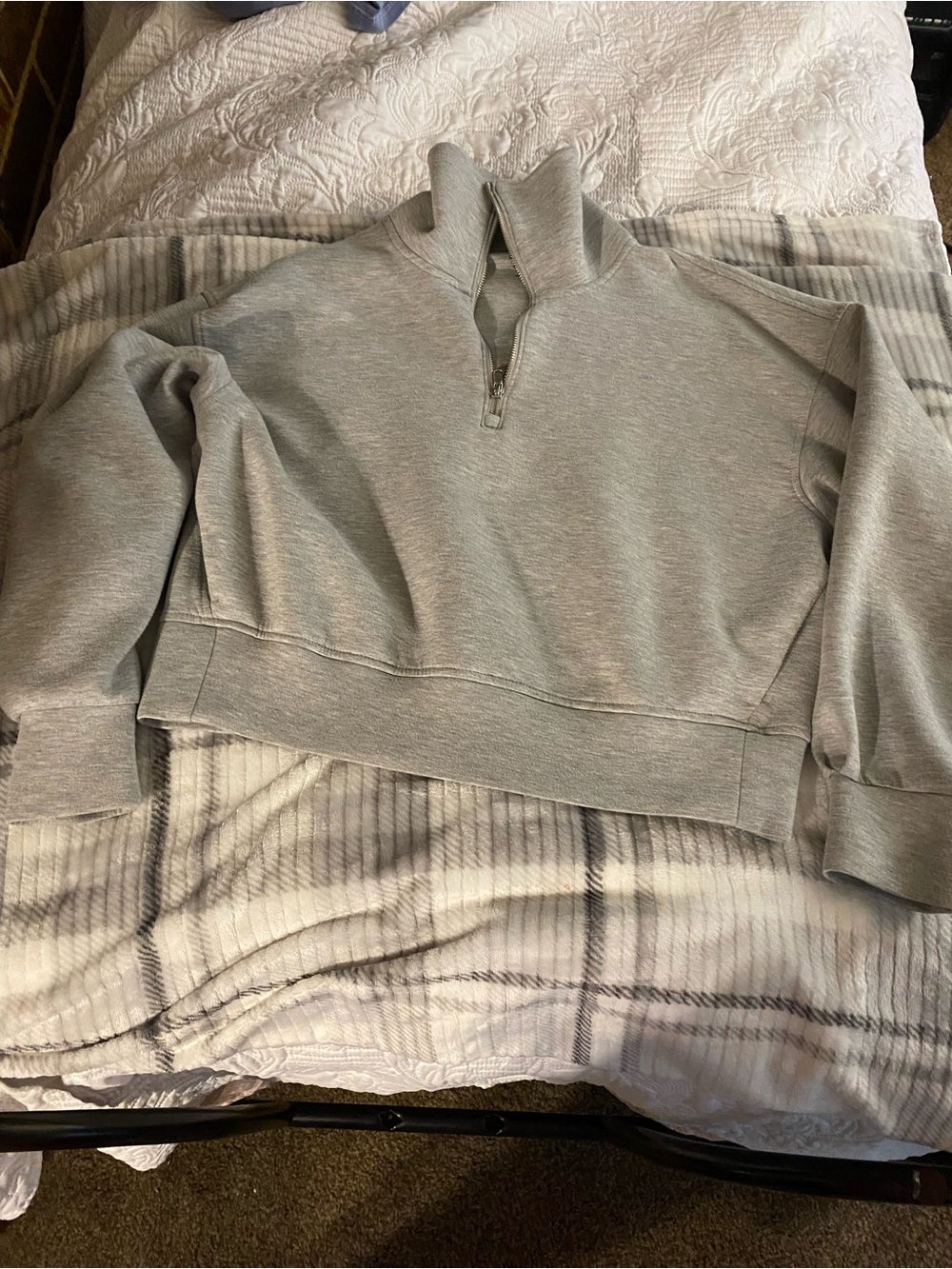 Cropped Quarter-Zip Sweatshirt in Heather Gray
